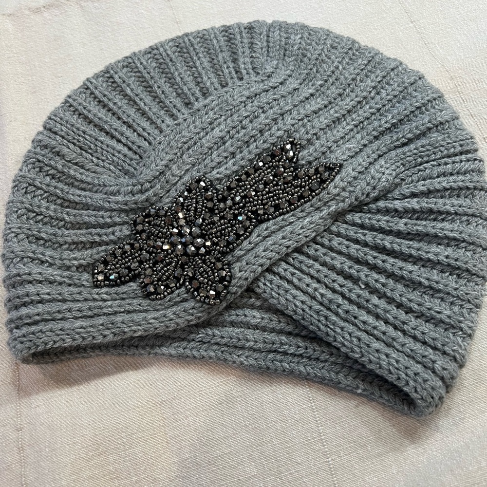 Exotic hat 👒